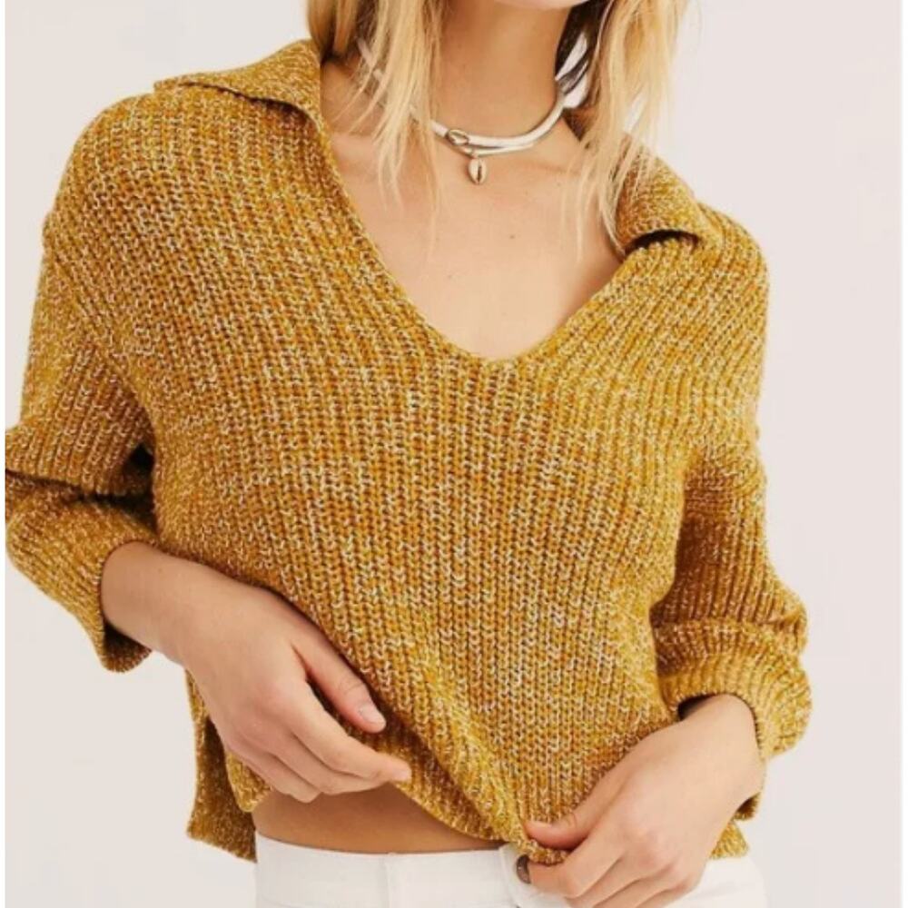 Free People Women's Love This City Sweater S Mustard Cropped V Neck Collar